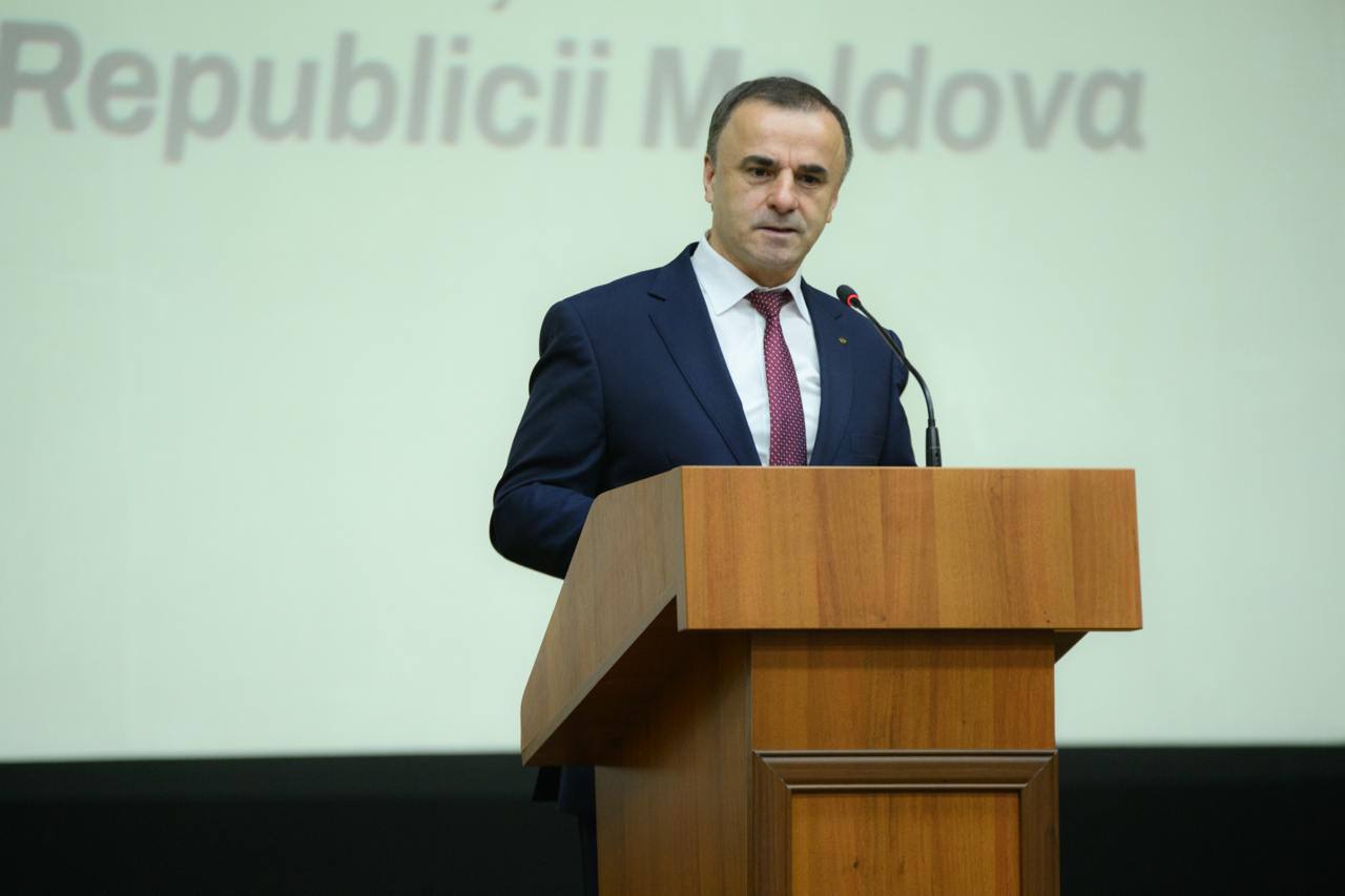 Василий Тарлев: В реальности Молдова уже в дефолте. Просто его пока не объявляют